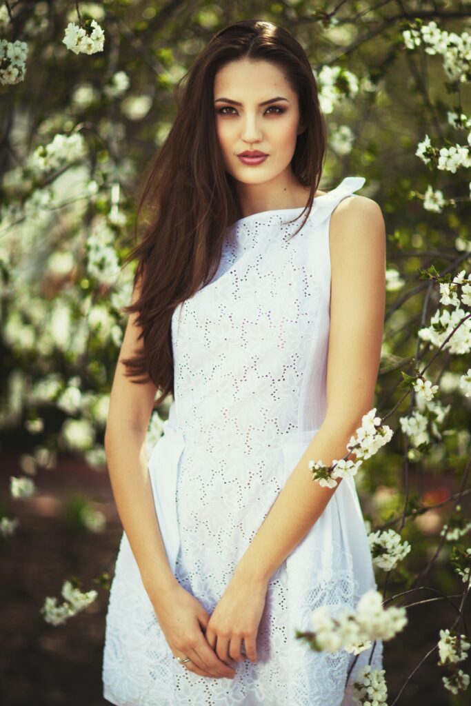 girl in white dress - ws portraits